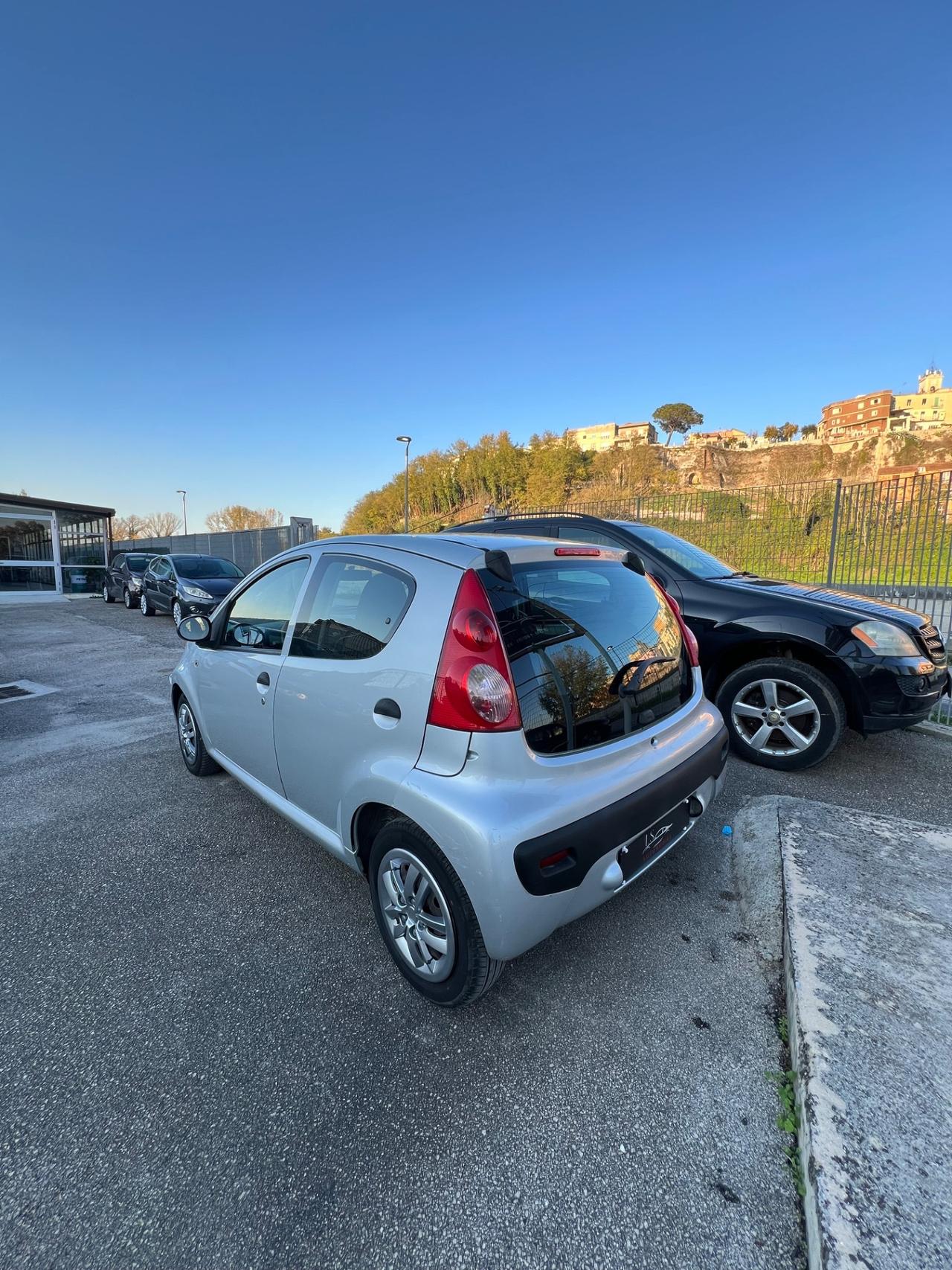 Peugeot 107 1.0 68CV 5p. Desir