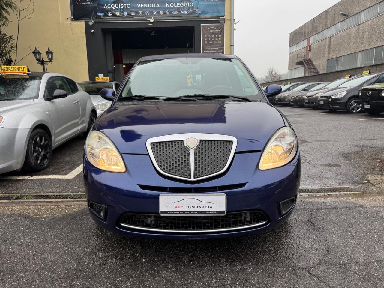 Lancia Ypsilon 1.2 Oro Giallo Ypsilon 1.2 Modamilano (44 kw)