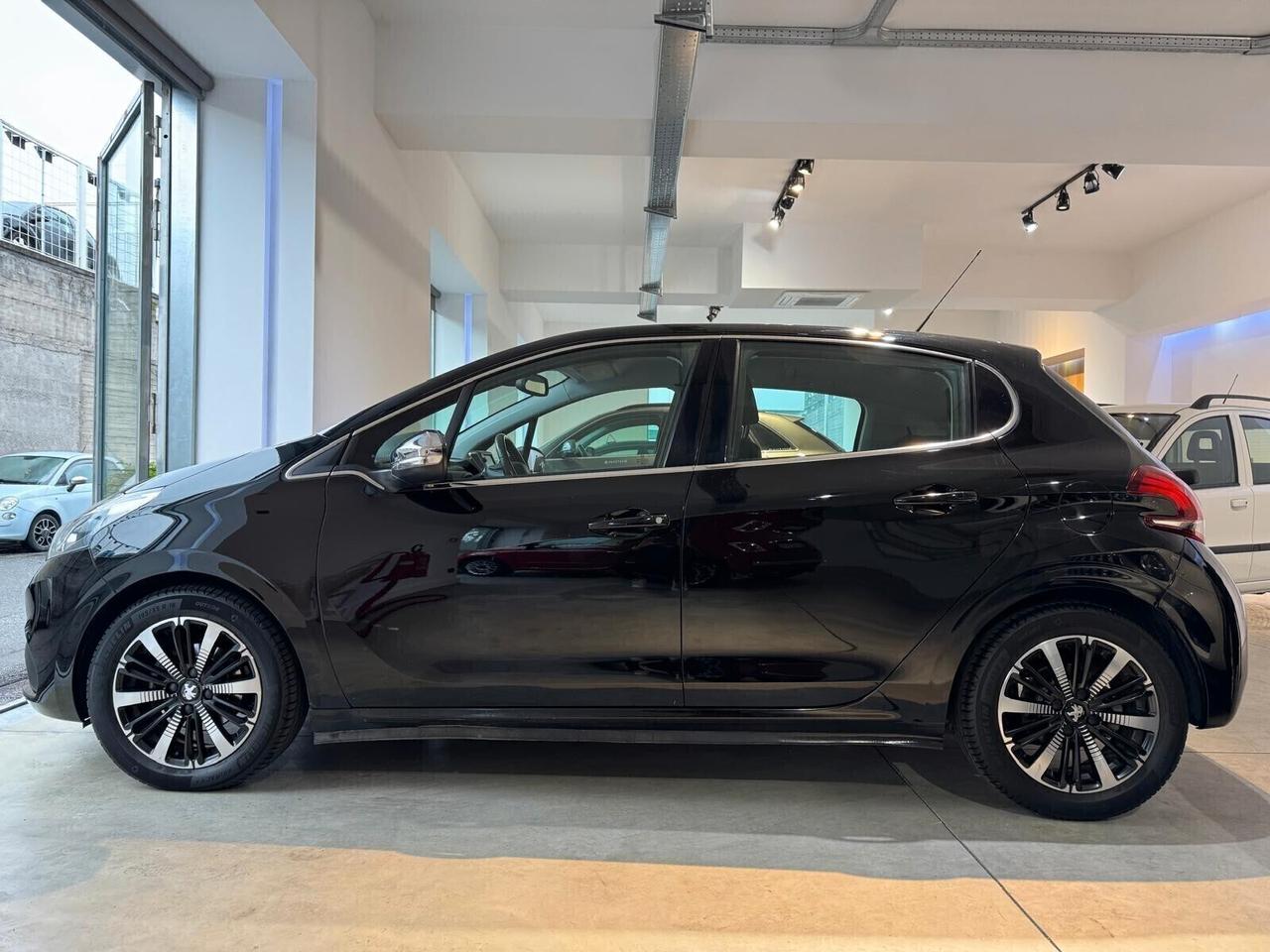 Peugeot 208 PureTech Turbo 110 EAT6 S&S 5 porte Allure