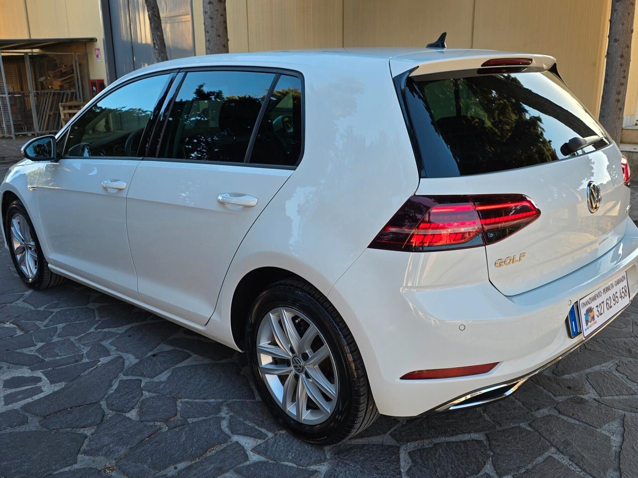 VOLKSWAGEN Golf 1.5 TGI DSG 5p. Highline BlueMotion Technology