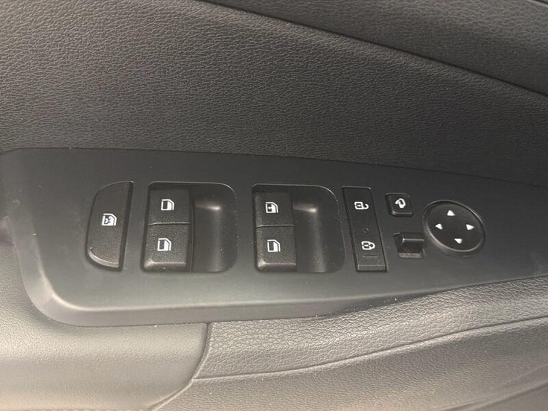 Kia Sportage 1.6 CRDI MHEV BUSINESS 2WD