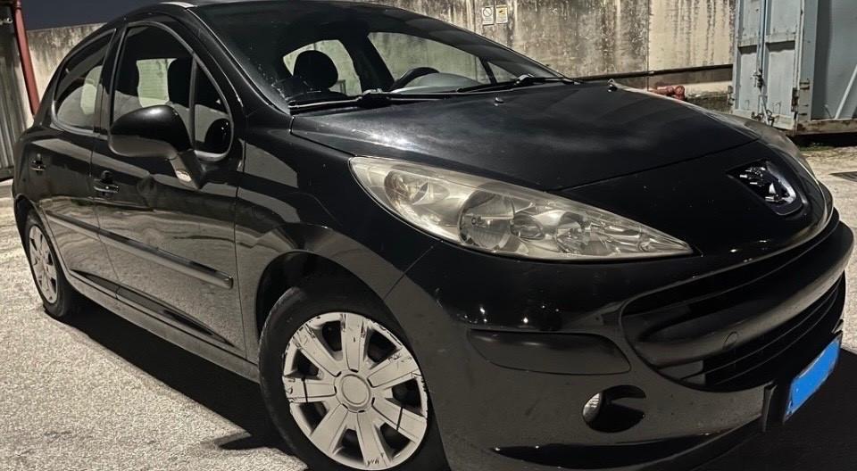 Peugeot 207 1.4 HDi 70CV 5p. XS