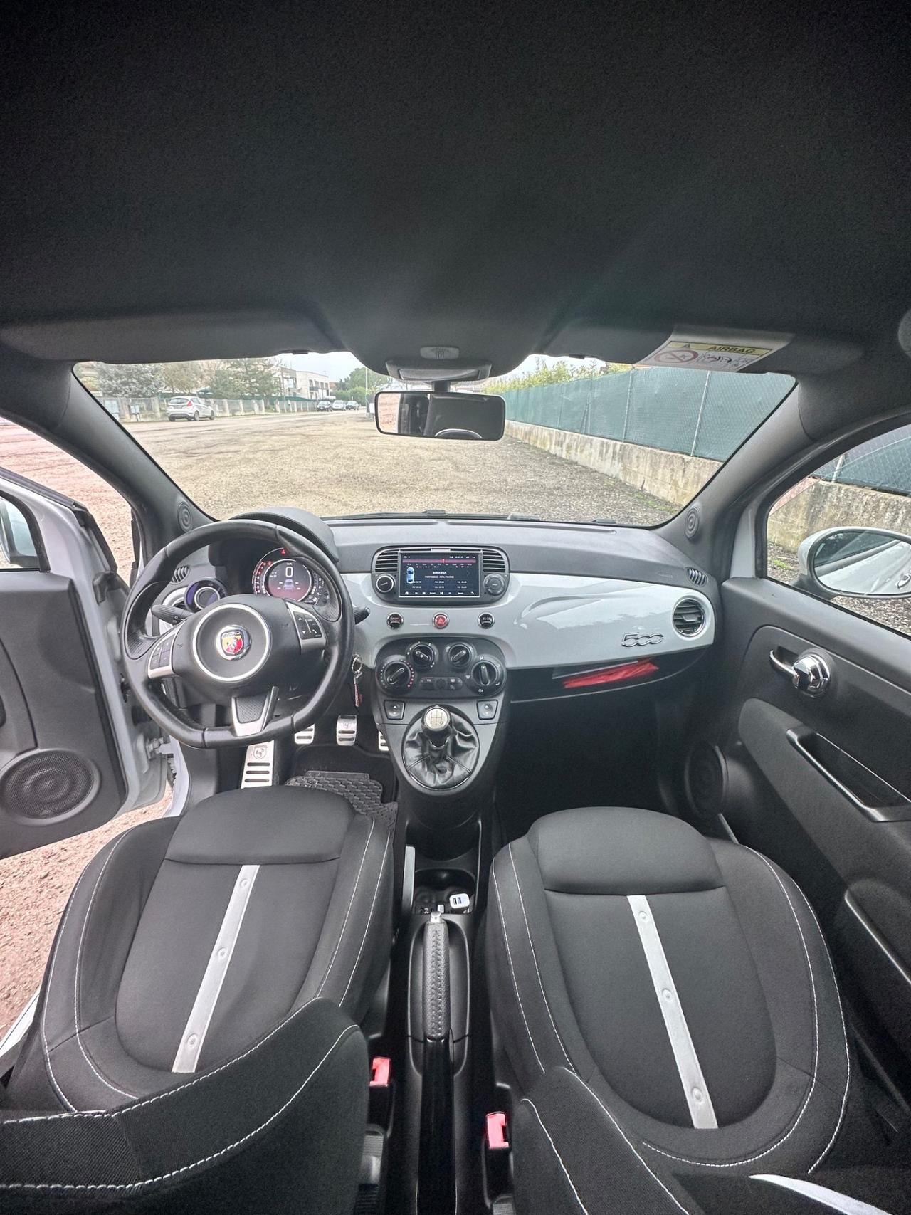 Abarth 595 1.4 Turbo T-Jet 140 CV