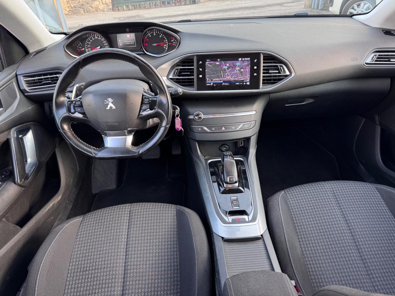 Peugeot 308 BlueHDi automatica 2019