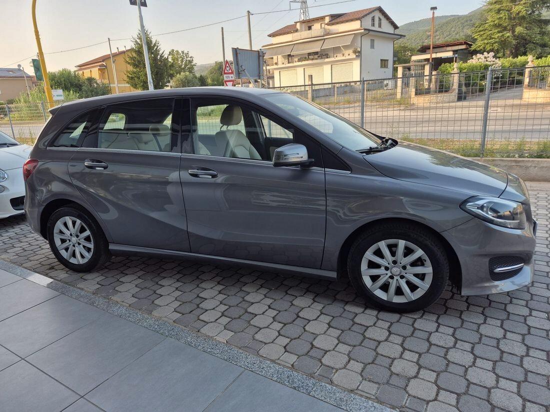 Mercedes-benz B 180 d *** SPORT - FULL OPTIONALS *** EURO 6