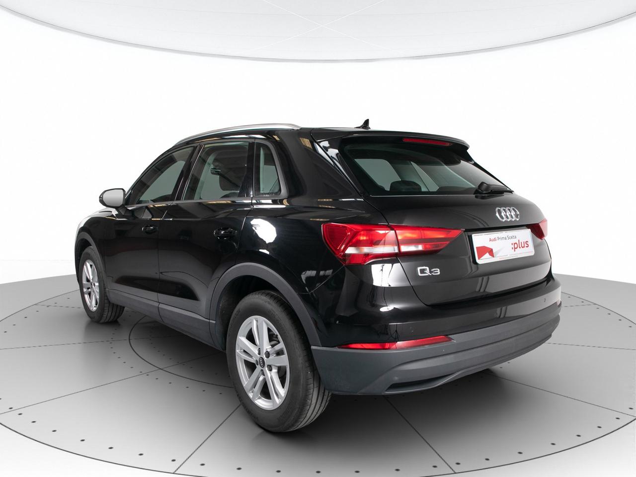 Audi Q3 35 2.0 tdi business s-tronic