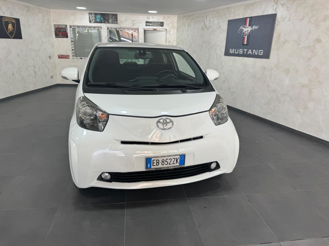 Toyota iQ 1.0 Sol