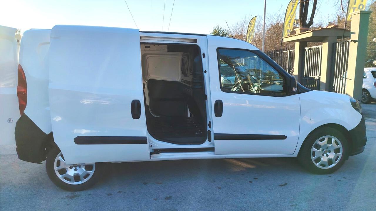 Fiat Doblo' Maxi 3 Posti
