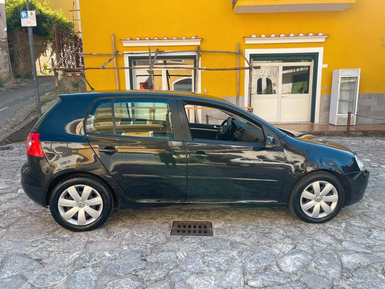 Volkswagen Golf 1.9 TDI 5p. Sportline