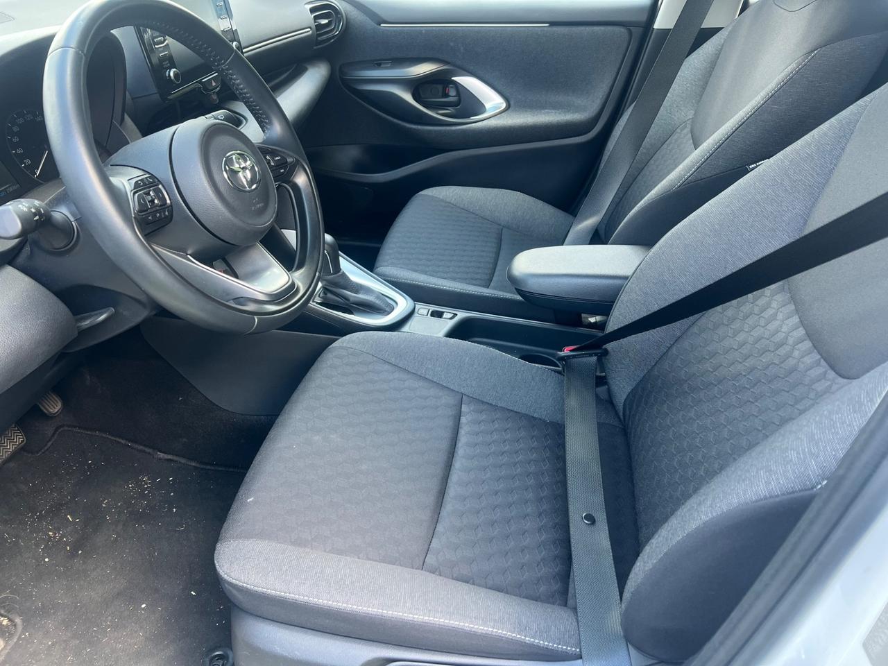 Toyota Yaris 1.5 Hybrid 5 porte Lounge