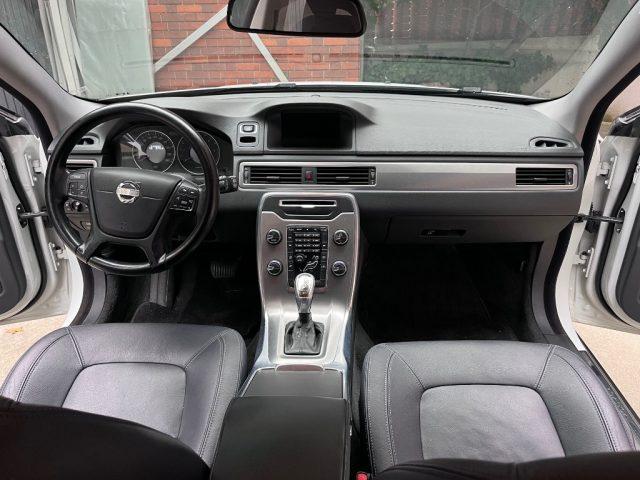 VOLVO XC70 D4 AWD Geartronic Momentum