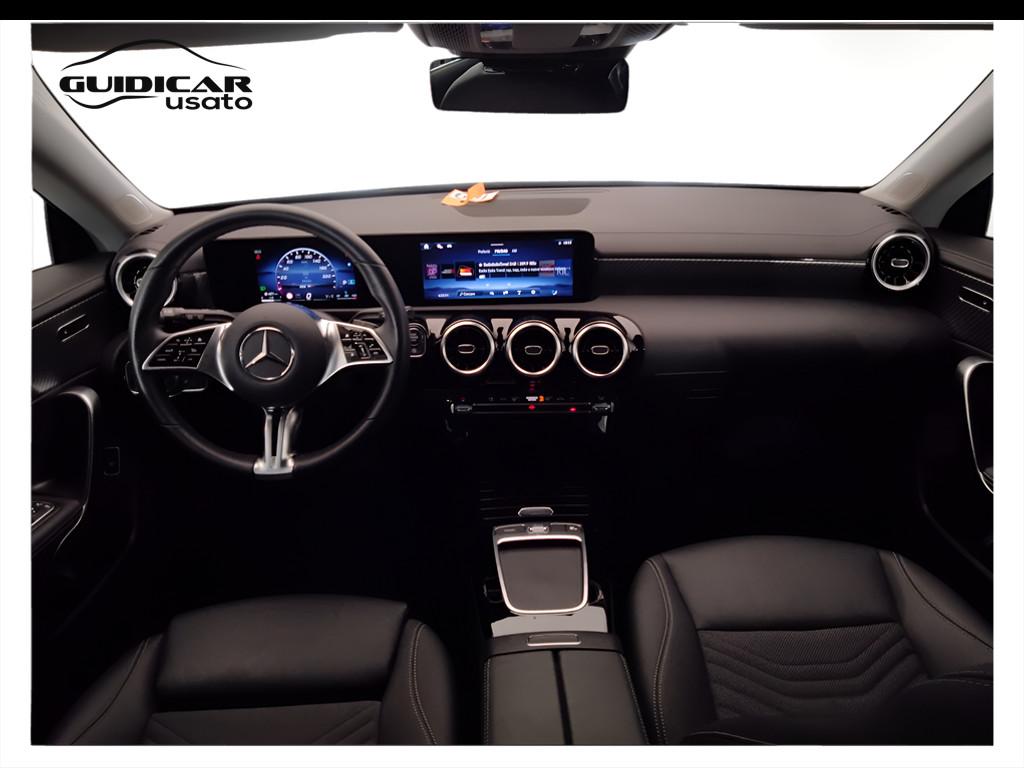 Mercedes-Benz CLA Sh.Brake - X118 2023 - CLA Shooting Brake 180 d Progressive Advanced auto