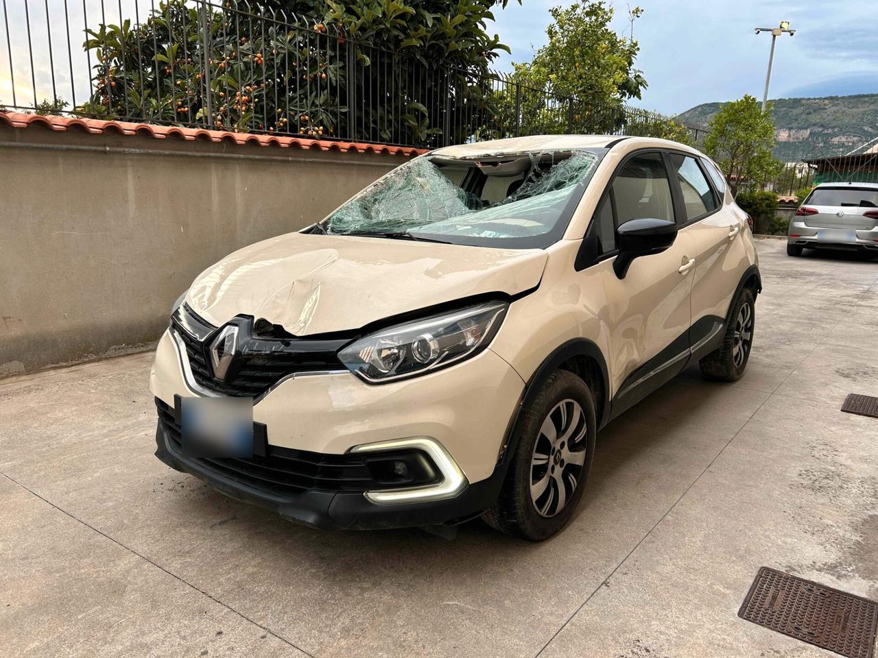 Renault Captur 1.5 dCi 90CV - 2017 Incidentata