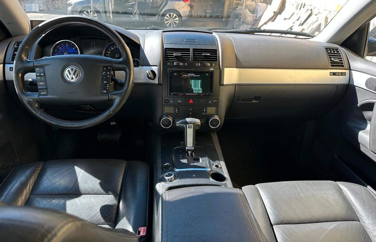 Volkswagen Touareg 3.0 V6 tdi Executive