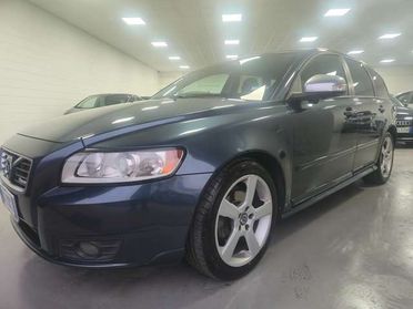 Volvo V50 V50 1.6 d2 R-design 115cv