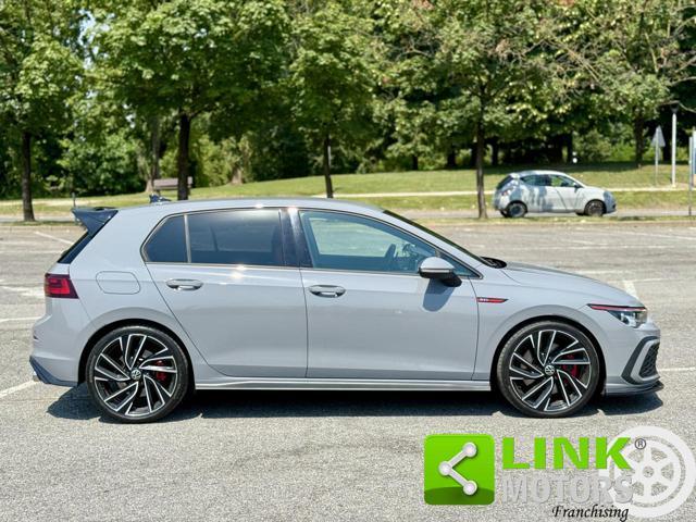 VOLKSWAGEN Golf GTI 8 performance