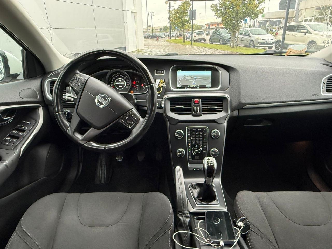 Volvo V40 D2 1.6 Summum