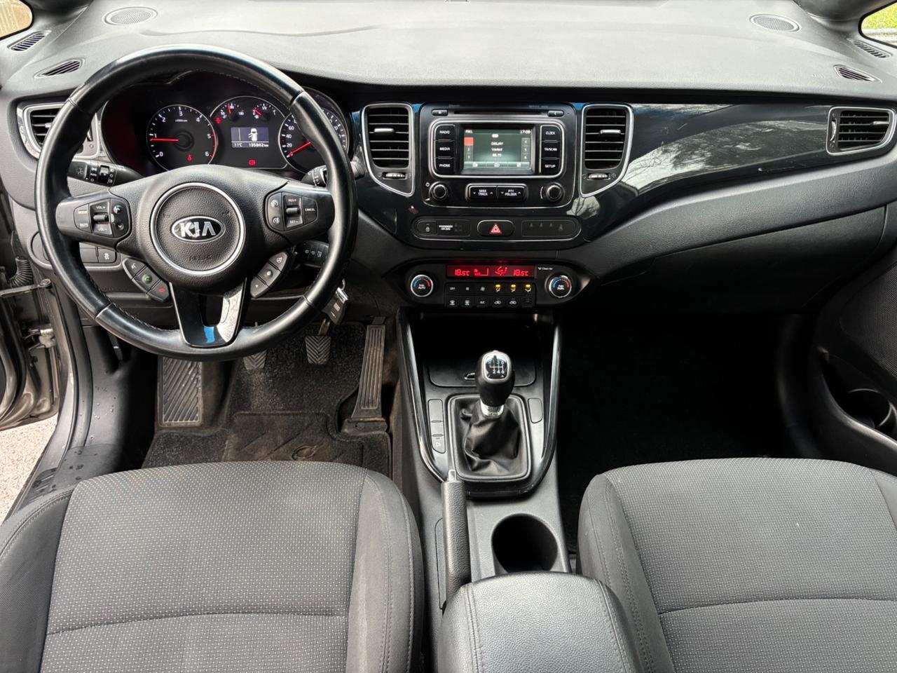 Kia Carens 1.7 CRDi 141 CV Platinum