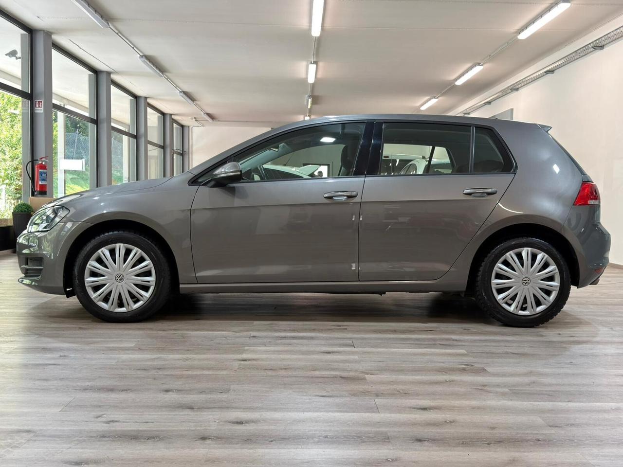 VW GOLF 1.6TDI 110cv COMFORTLINE 1HANDE