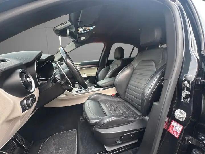 Alfa Romeo Stelvio 2.2 Turbodiesel 210 CV AT8 Q4 Veloce Tì