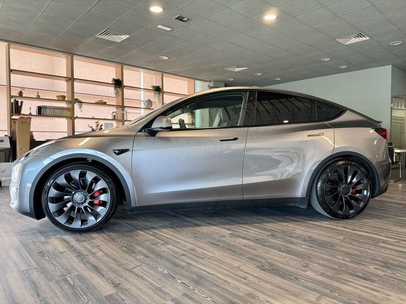 Tesla Model Y Performance AWD