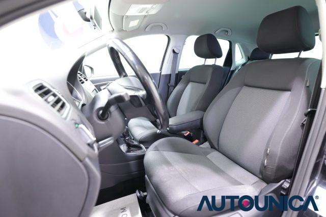 VOLKSWAGEN Polo 1.4 TDI 90 CV DSG 5 PORTE HIGHLINE