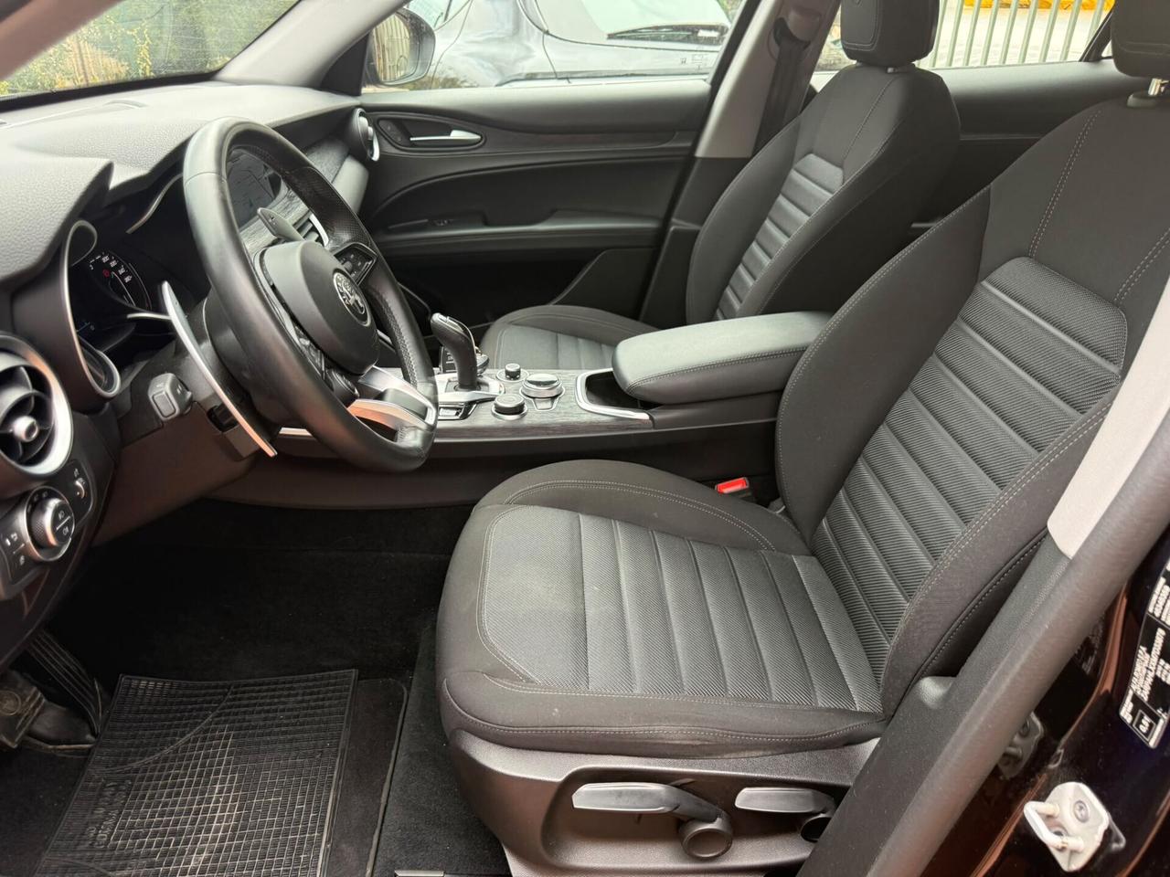 Alfa Romeo Stelvio 2.2 TD 190CV AT8 Q4 Business