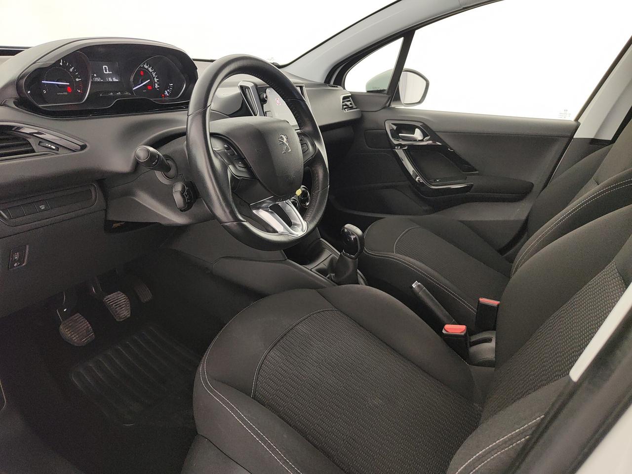 PEUGEOT 208 5p 1.2 puretech Active s&s 82cv neopatentati