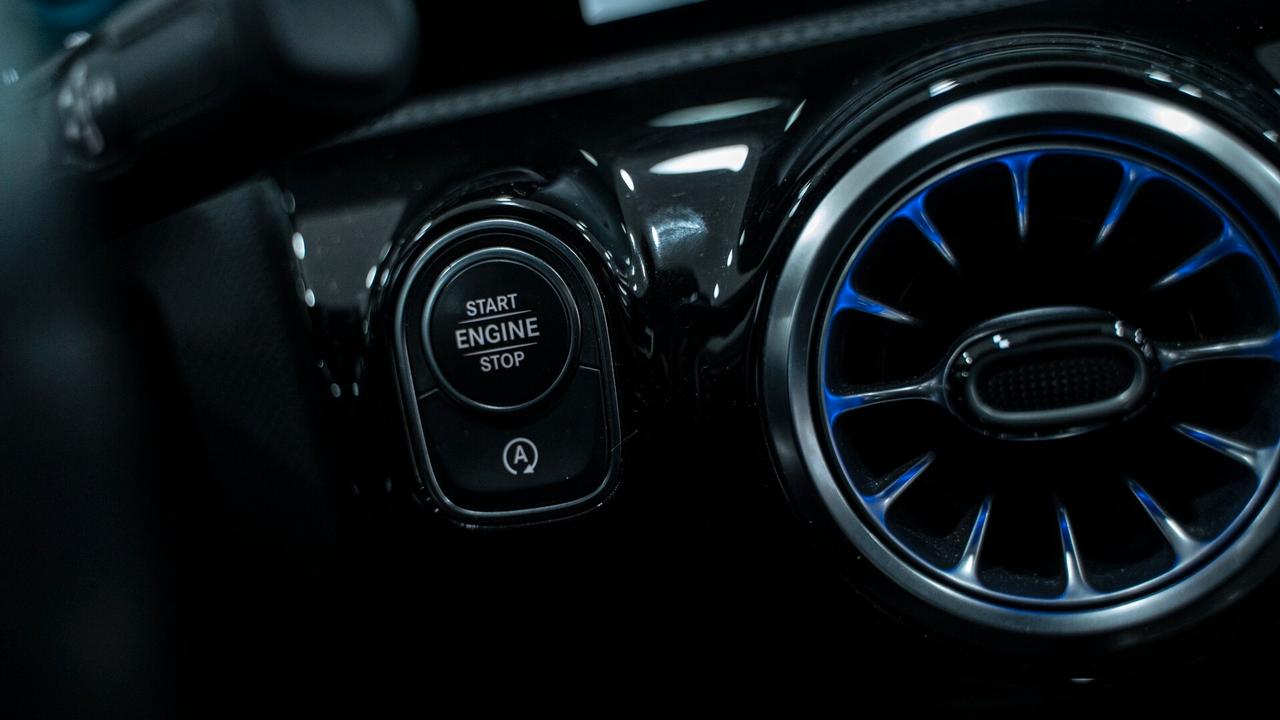 Mercedes-benz A 180 D EDITION PREMIUM PLUS AMG TETTO PACK LUCI FULL OP