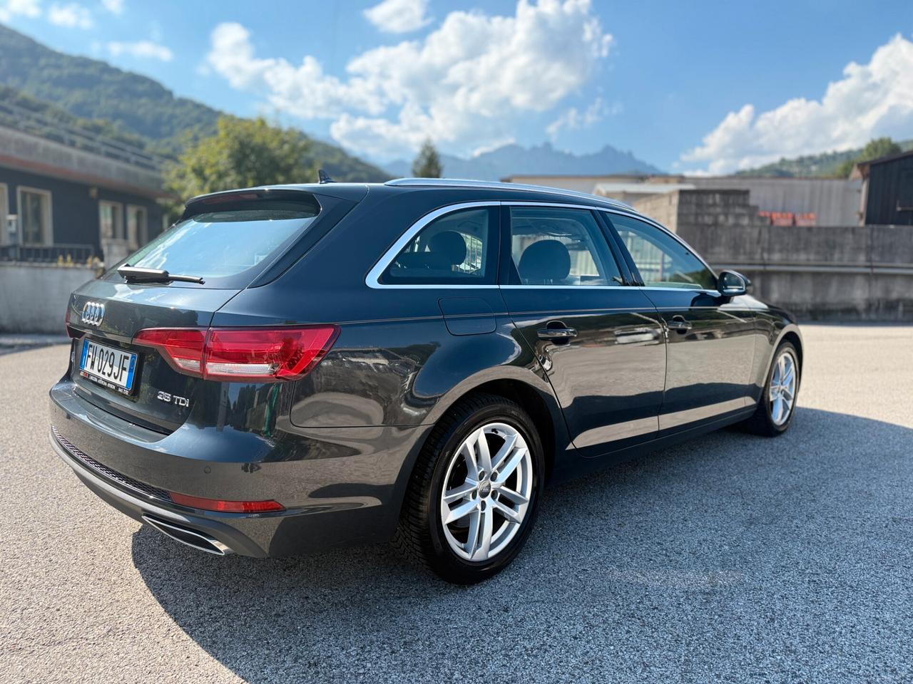 Audi A4 Avant 35 TDI S tronic Business 150cv