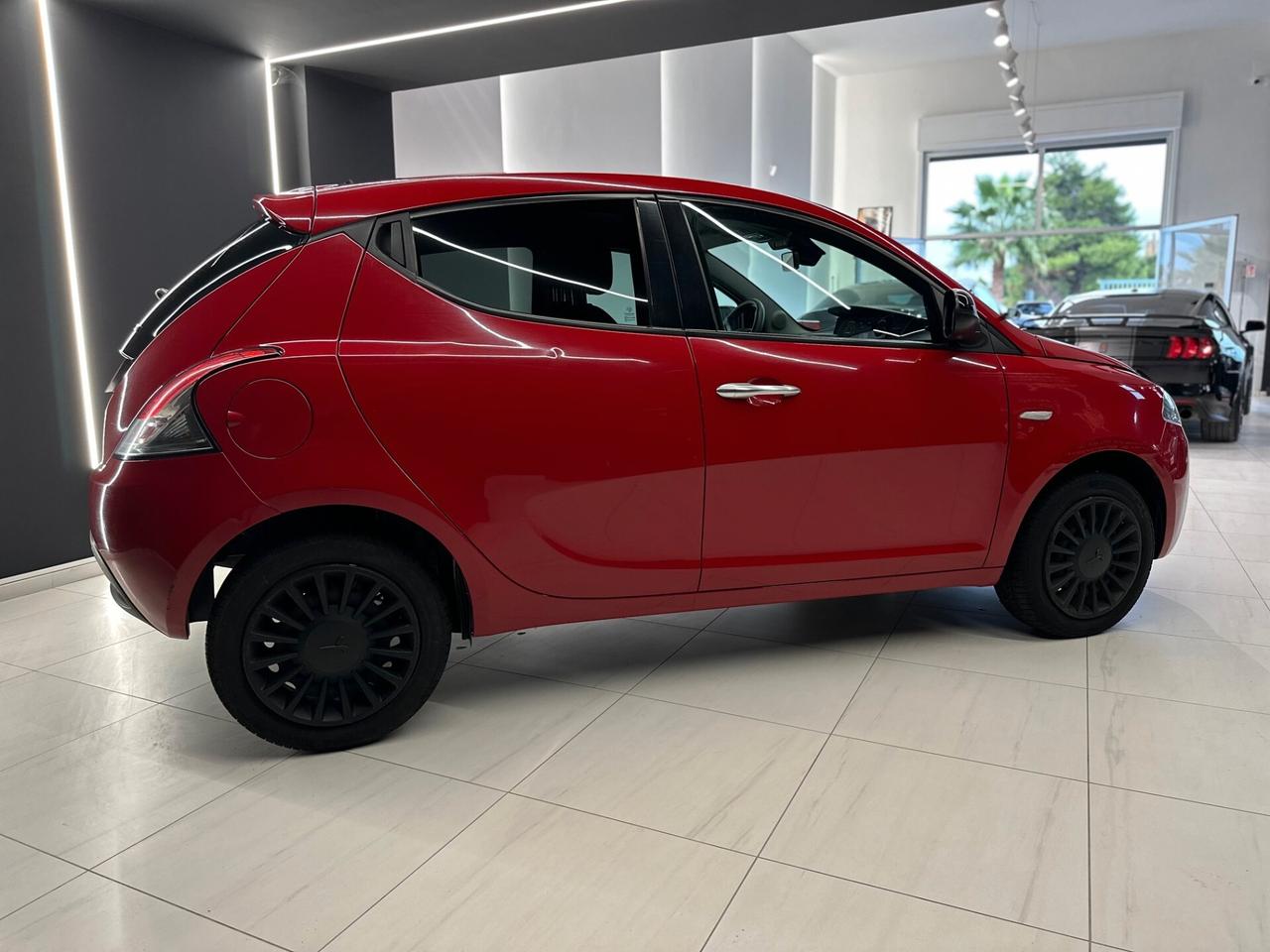 Lancia Ypsilon 1.0 70 CV S&S Hybrid Gold 2022