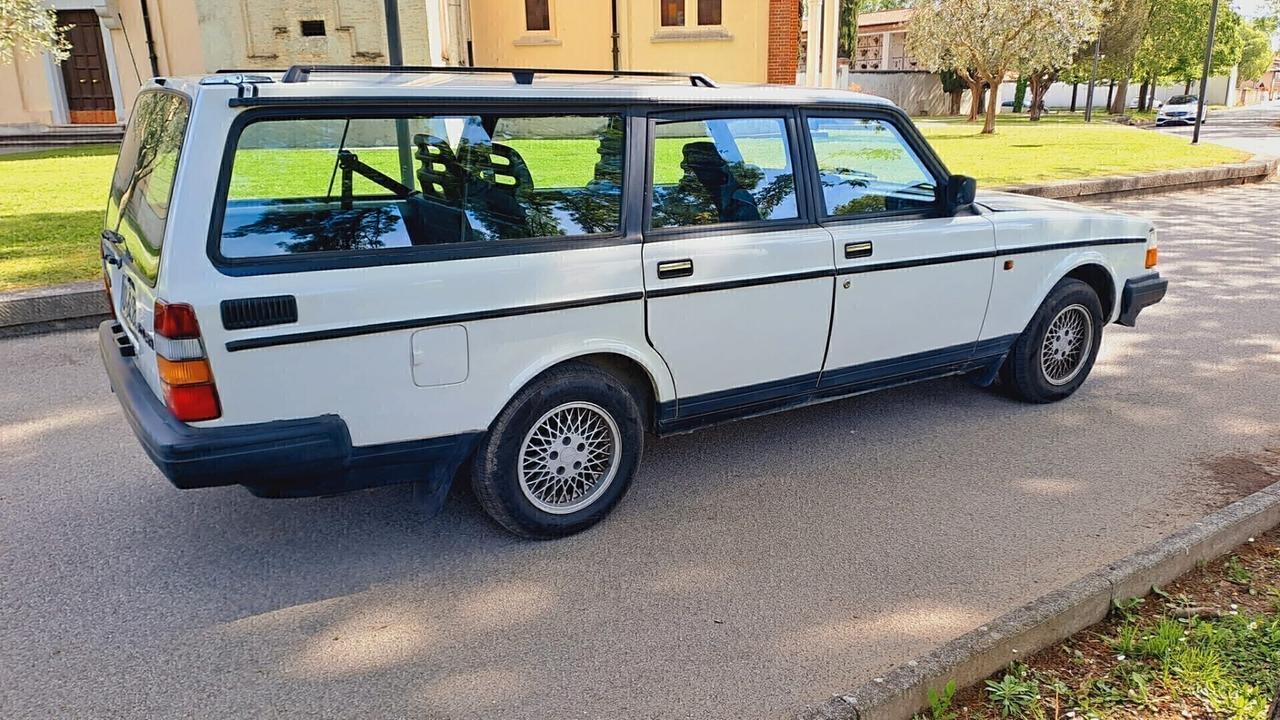 Volvo 240 2.0 Station Wagon pelle e clima