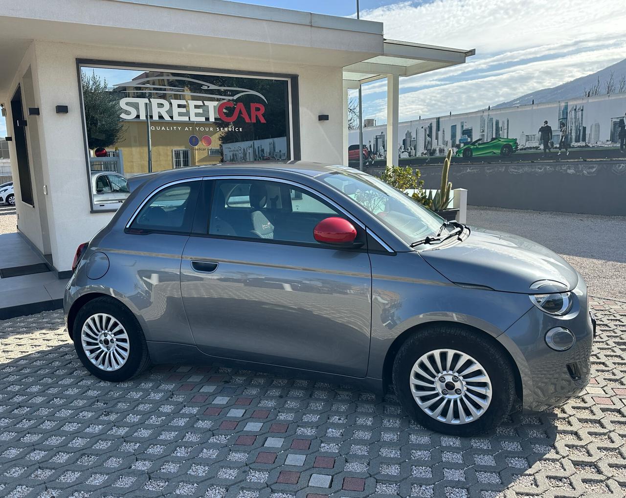 Fiat 500 500e Berlina 23,8 kWh Red Edition