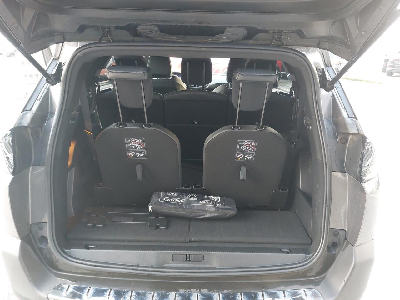 PEUGEOT 5008 2ª serie - 5008 BlueHDi 130 S&S EAT8 Allure Pack