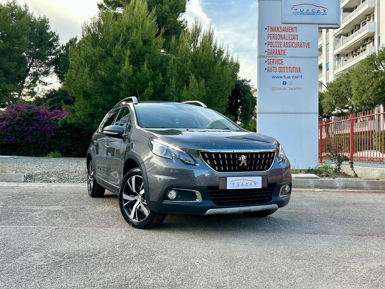 Peugeot 2008 Allure 1.2 PureTech 110