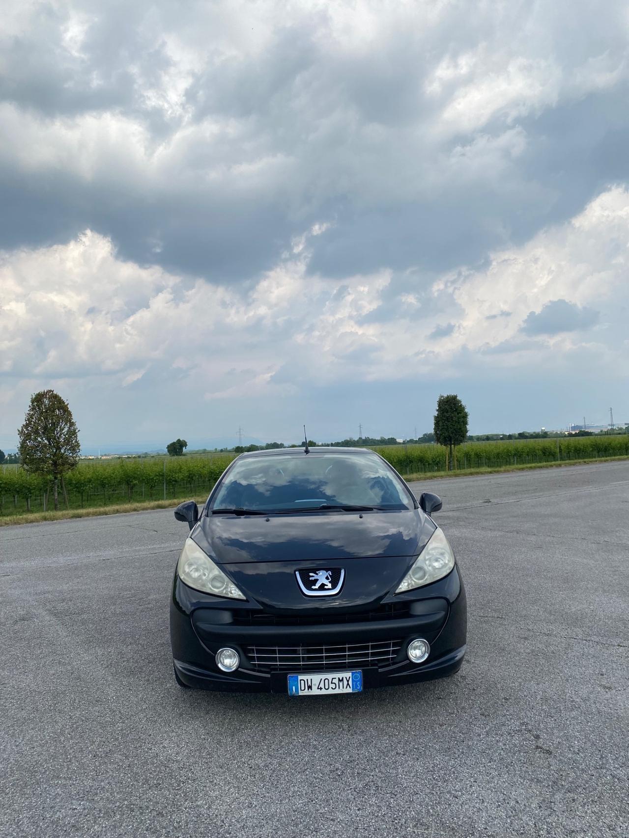 Peugeot 207 1.6 VTi 120CV CC aut. Féline