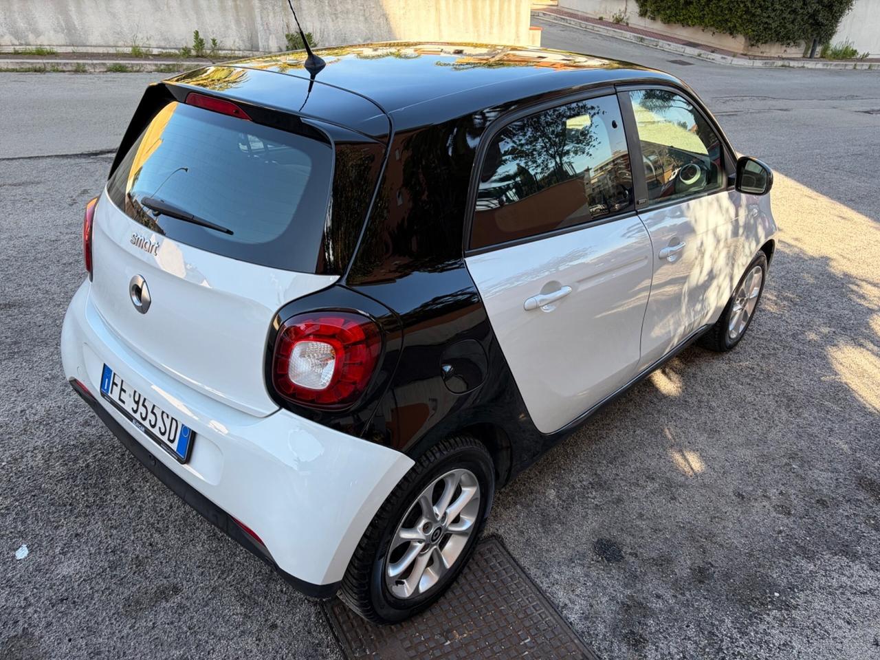 Smart ForFour 1.0 passion unico proprietario !!!
