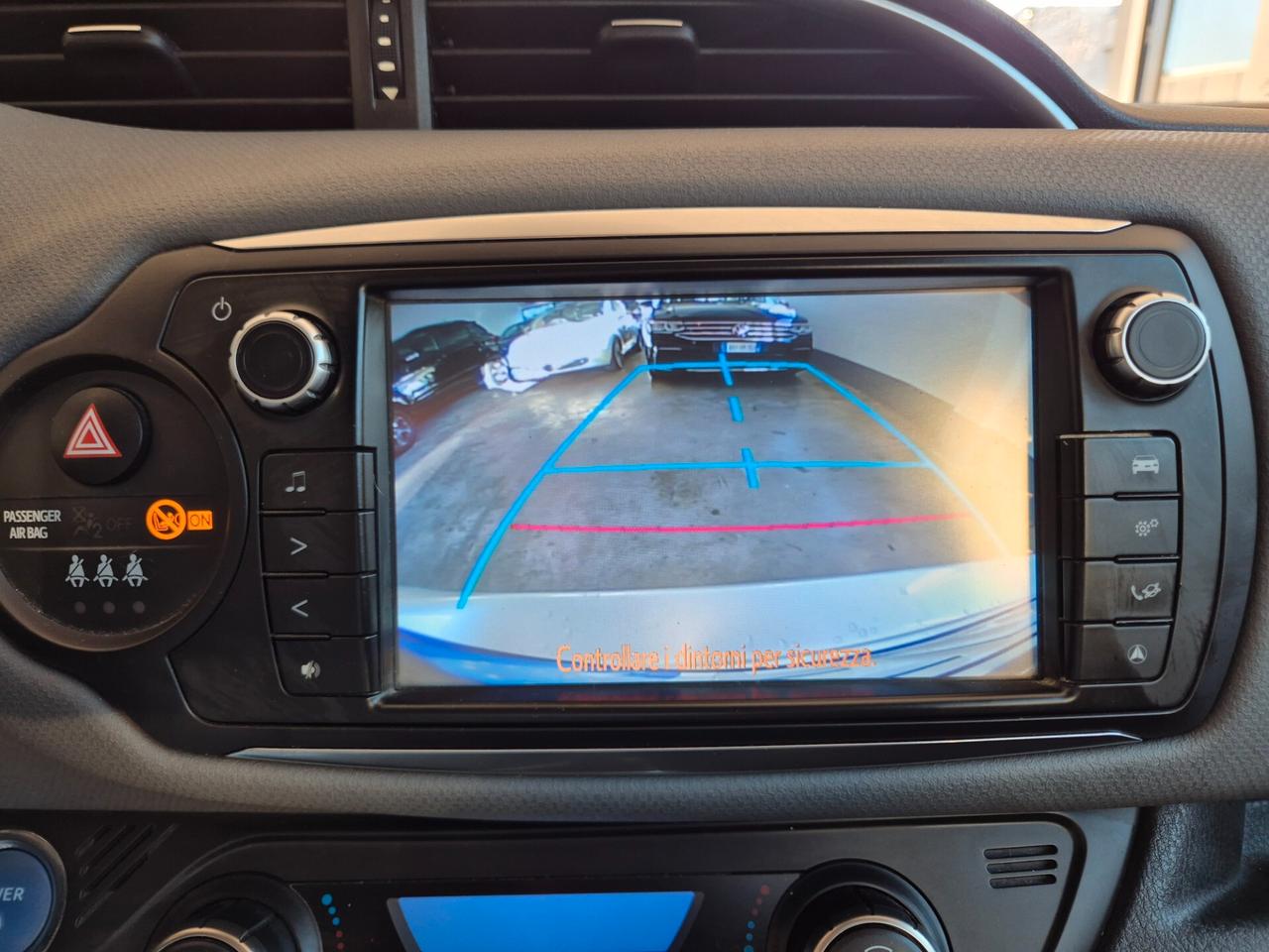 Toyota Yaris 1.5 Hybrid 5 porte Business