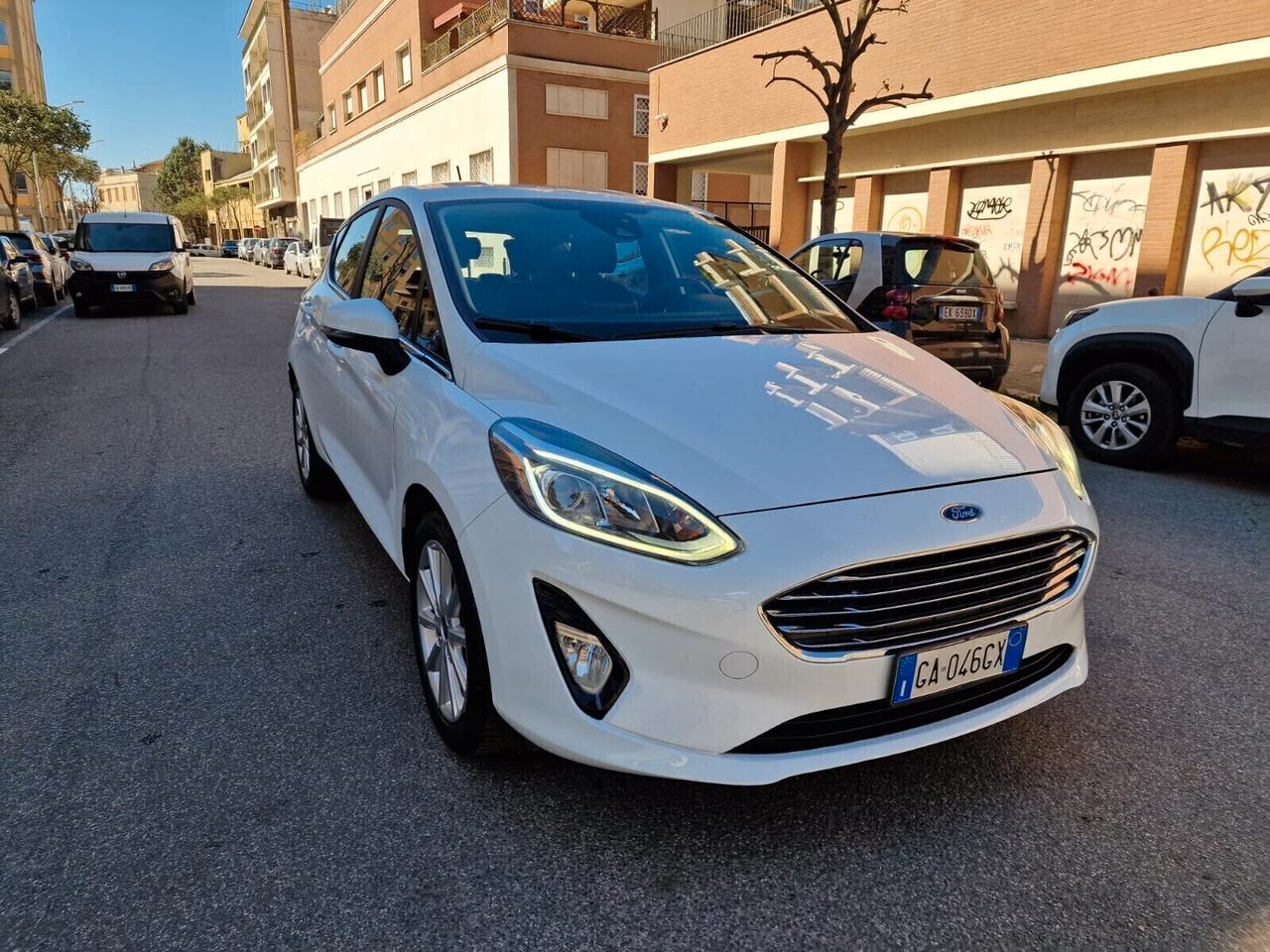 Ford Fiesta 75 CV GPL 5 porte Titanium ok neopatentati