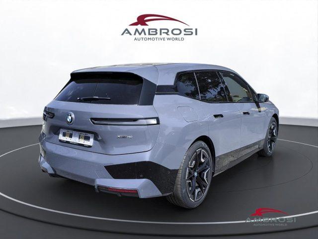 BMW iX xDrive40 Pacchetto Sportivo