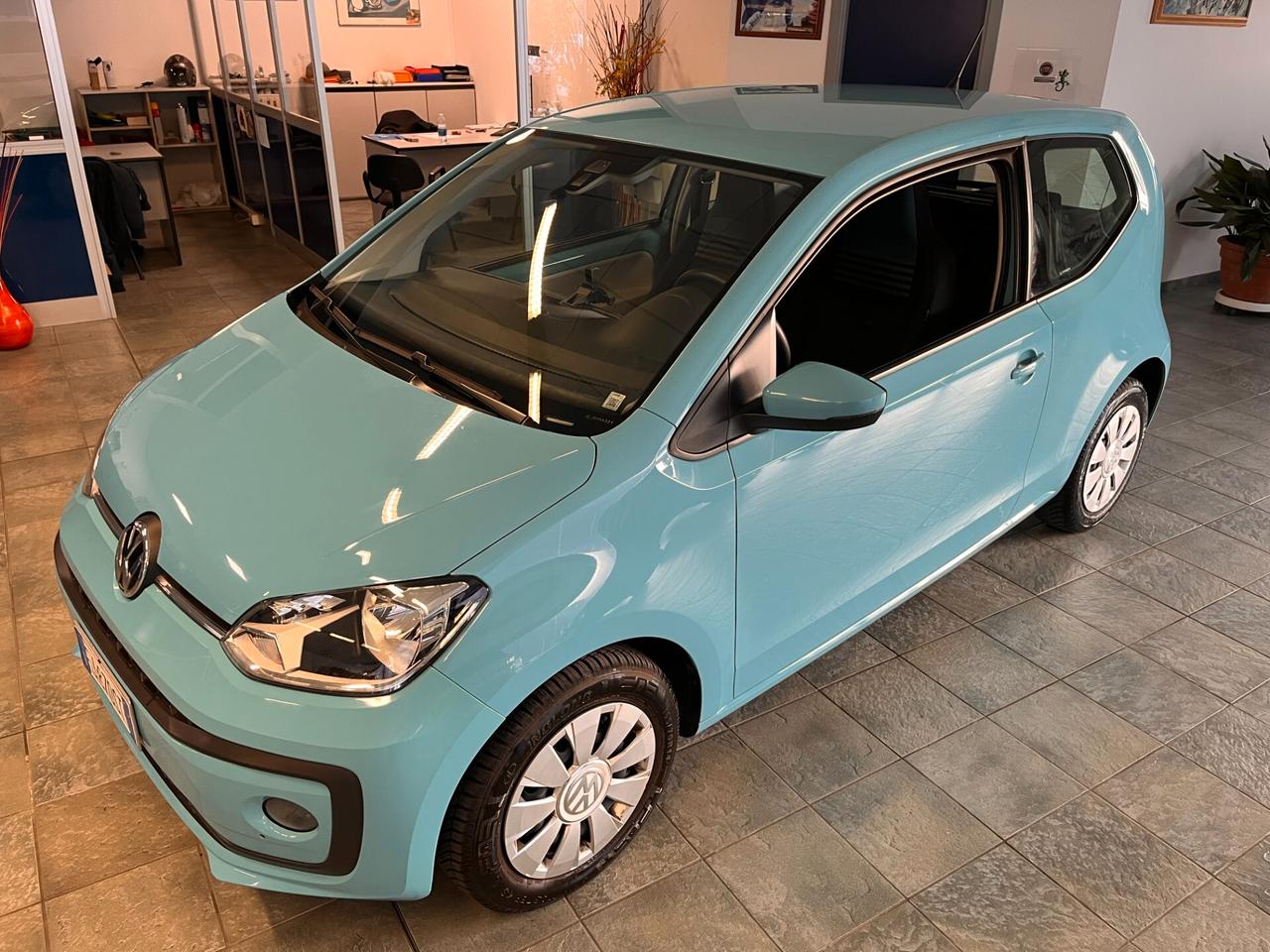 Volkswagen up! 1.0 75 CV 3p. move