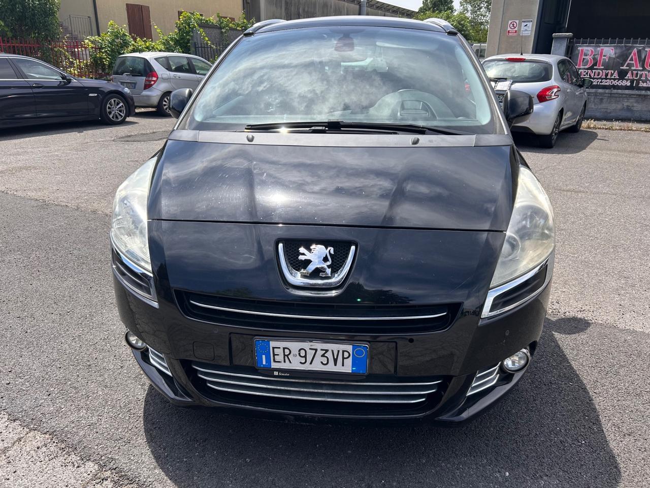 Peugeot 5008 7 posti 1600 hdi 115 cv