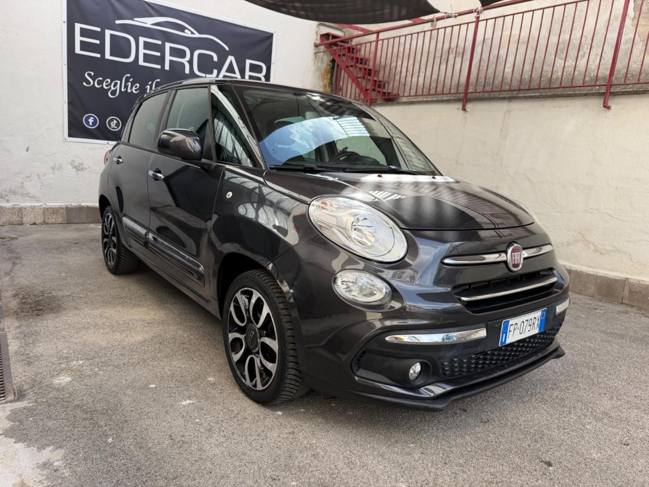 Fiat 500L LOUNGE con tetto panoramico