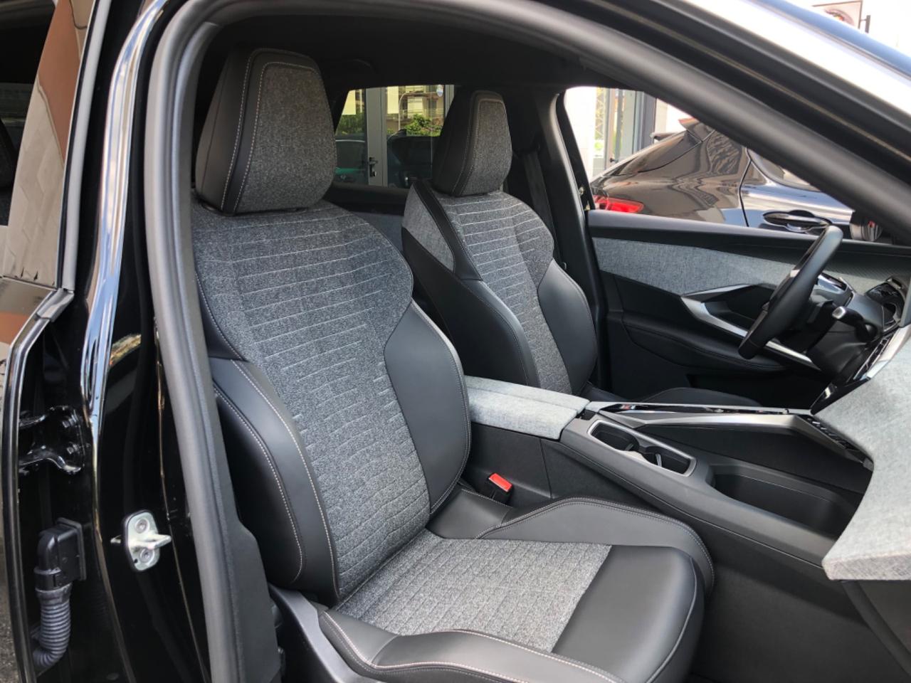 Peugeot 3008 Hybrid 145 e-DCS6 Allure