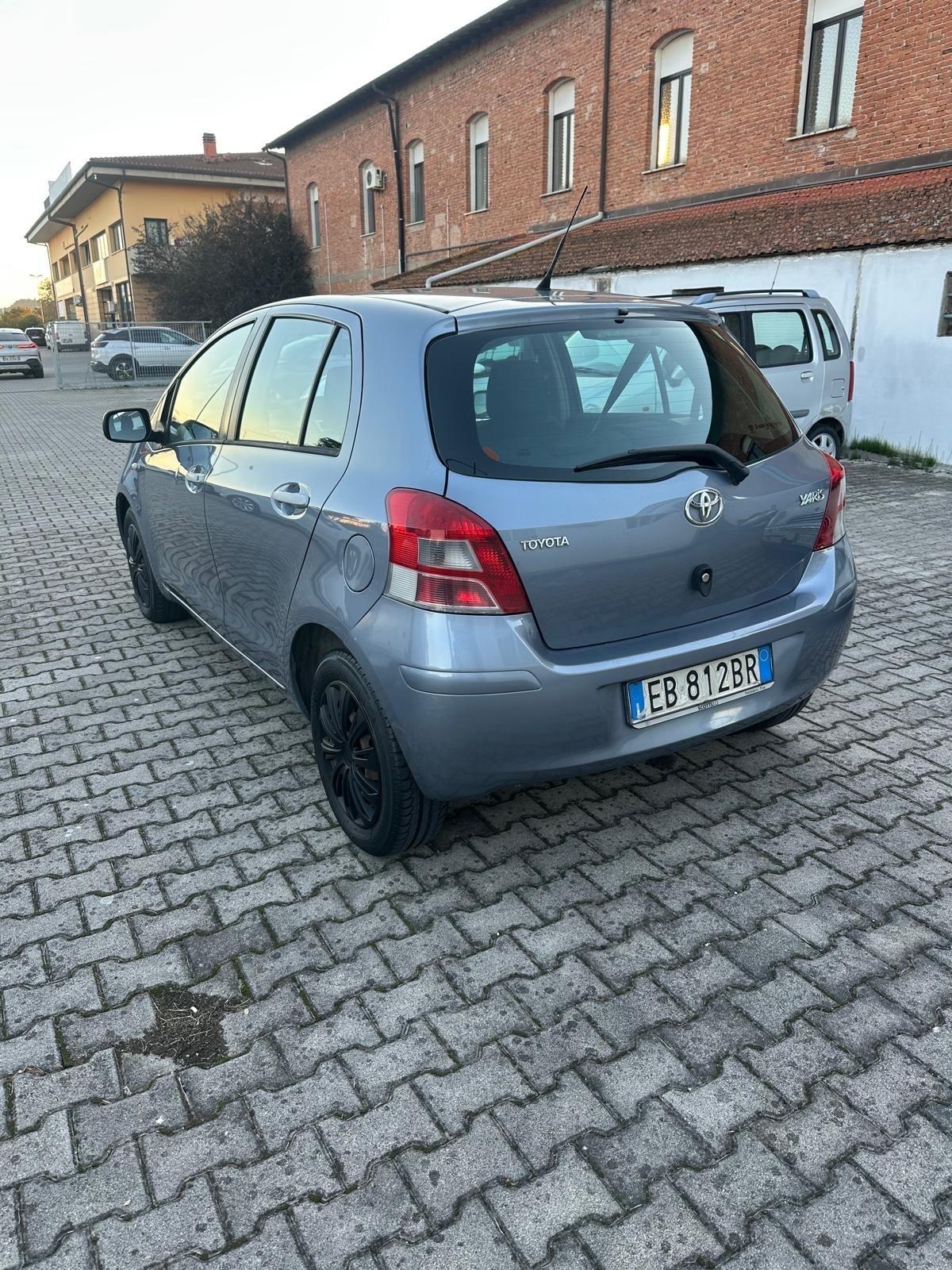 Toyota Yaris 1.4 D-4D DPF 5 porte Sol