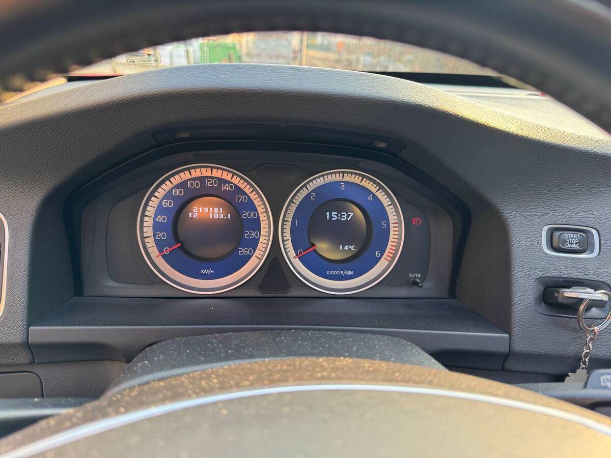 Volvo V60 2.0 d4 ved (d3) R-design geartronic