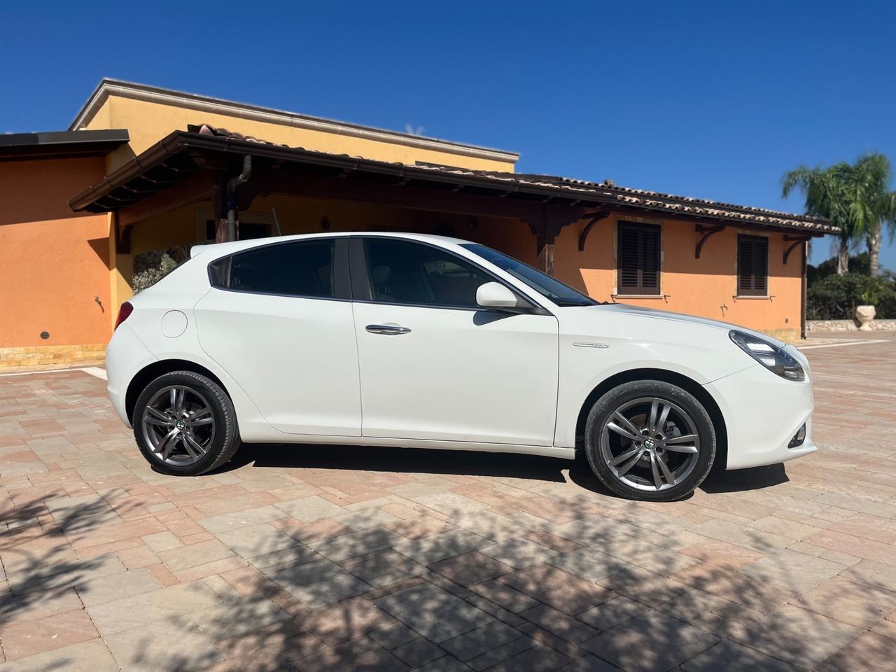 Alfa Romeo Giulietta 1.6 105CV*MOD NUOVO*