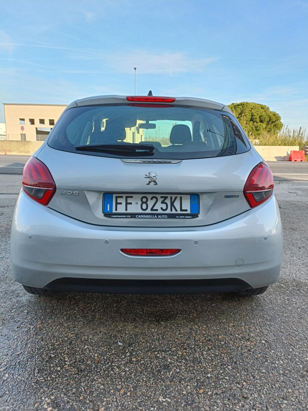 Peugeot 208 1.2 82 CV Active NEOPATENTATI