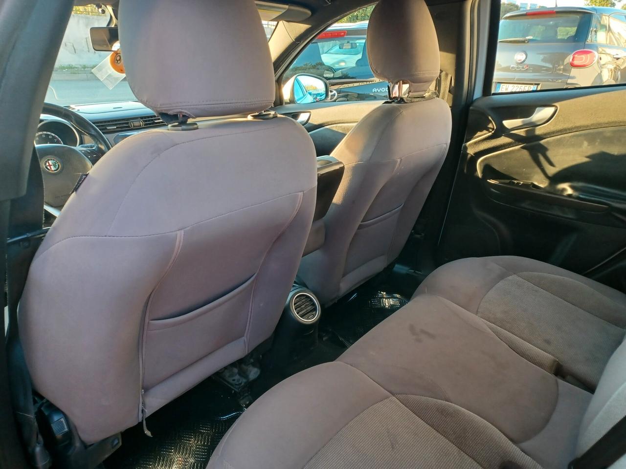 Alfa Romeo Giulietta 1.4 GPL Distinctive 2014