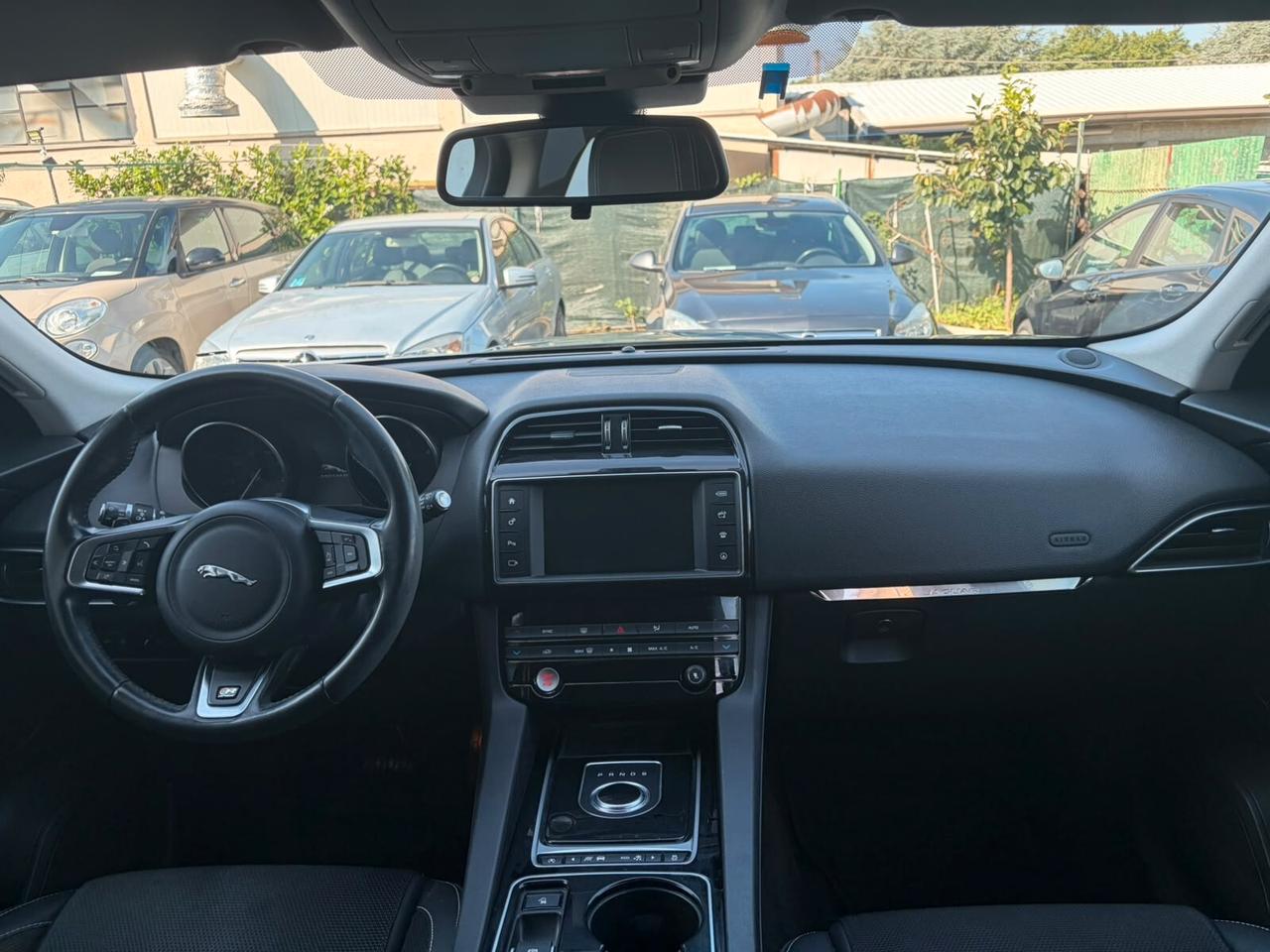 Jaguar F-Pace 2.0 D 180 CV AWD aut. R-Sport